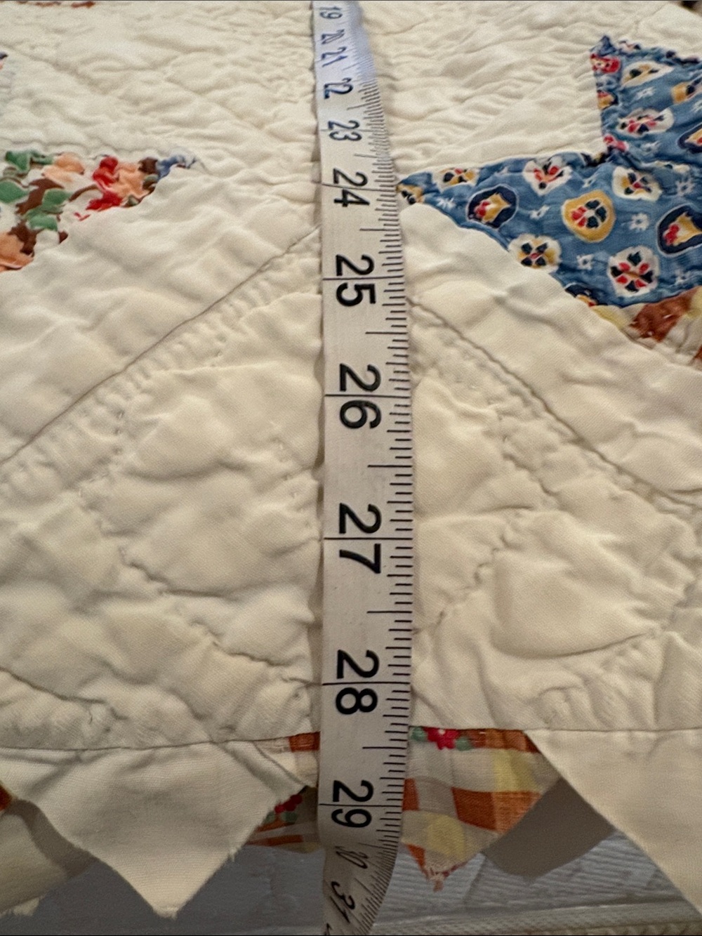 Vintage White Quilted Woman’s Hoodie - Picture 9 of 10